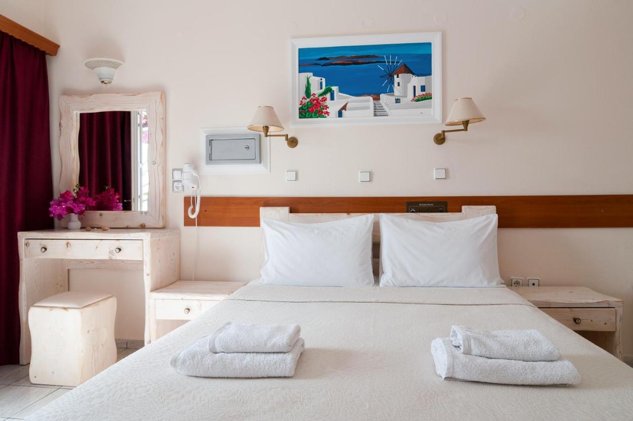 Holiday Beach Resort Santorini Perissa  Exterior photo