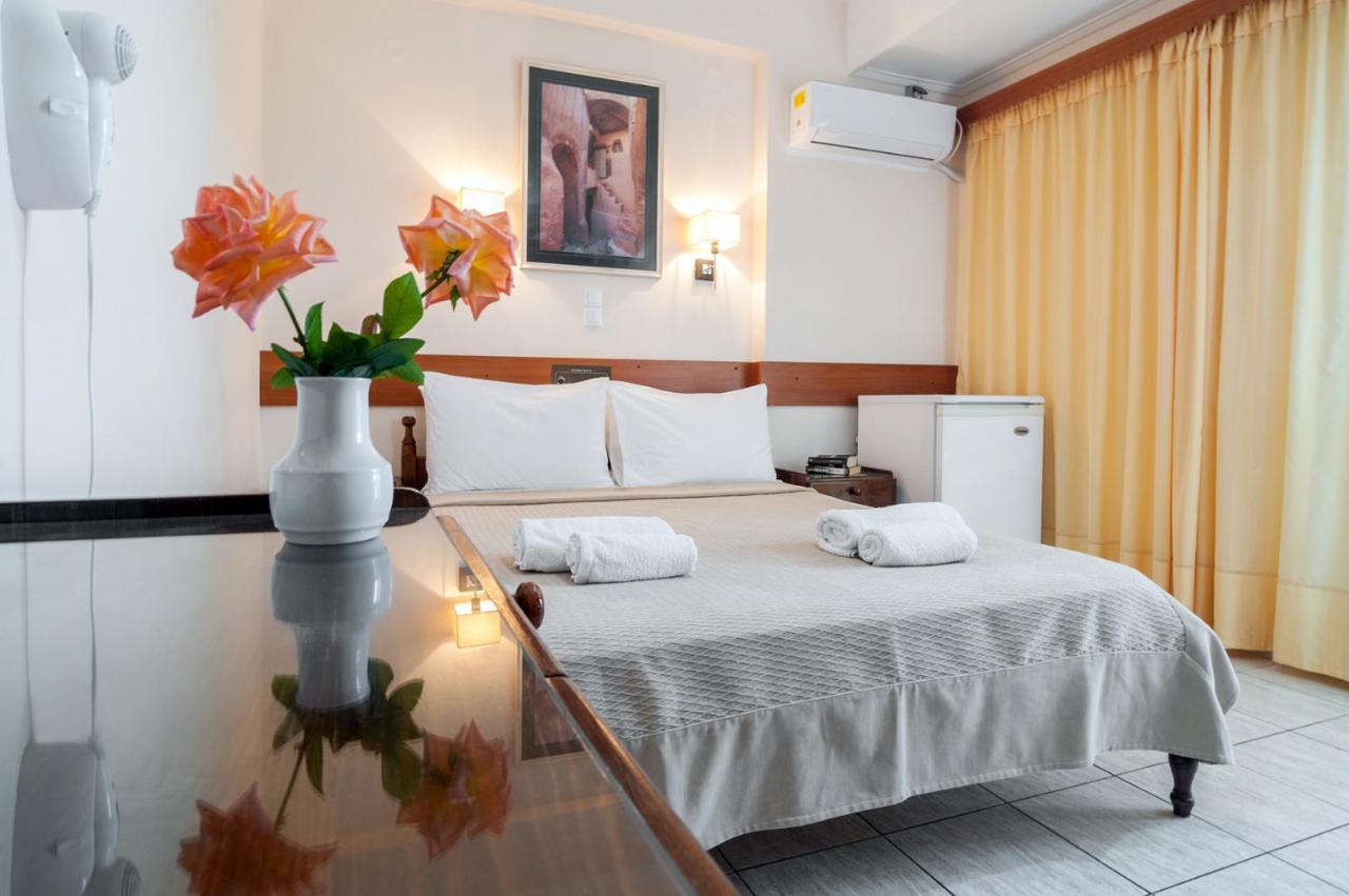 Holiday Beach Resort Santorini Perissa  Exterior photo