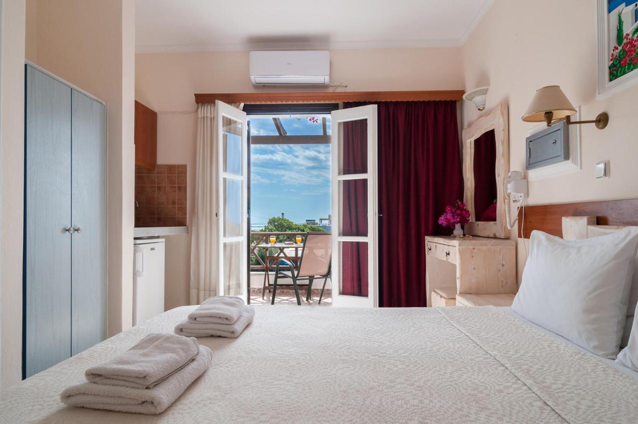 Holiday Beach Resort Santorini Perissa  Exterior photo