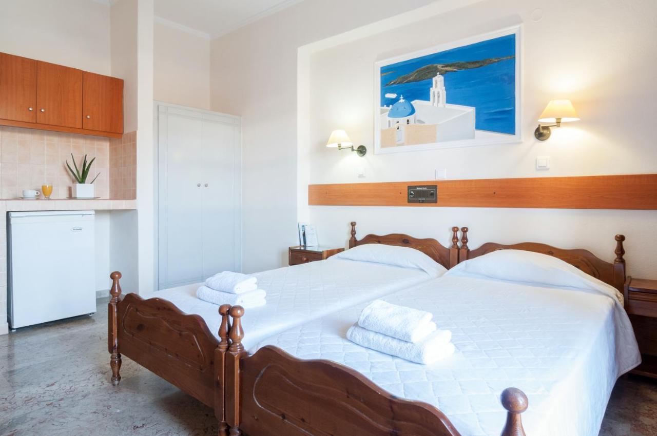 Holiday Beach Resort Santorini Perissa  Exterior photo